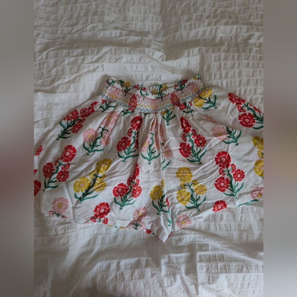 Boden White and Red Flower Shorts